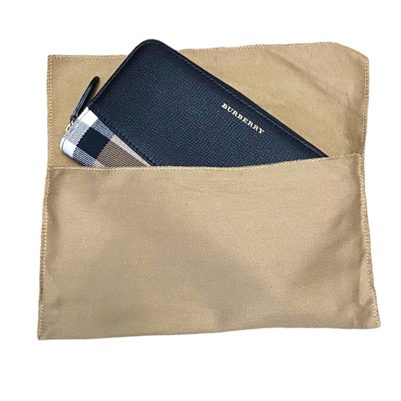 NWOT Burberry Elmore House Check Derby Wallet and Dust Bag - Picture 13 of 14